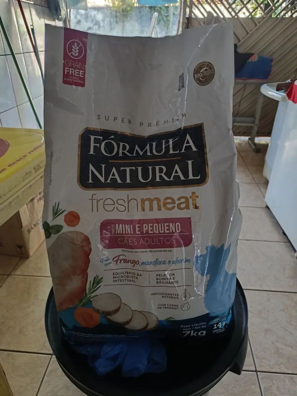 Ração Fórmula Natural Freshmeat Mini e Pequeno 7kg - Foto 4