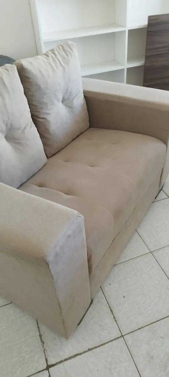 Vendo sofá  dois e três  lugares - Foto 4