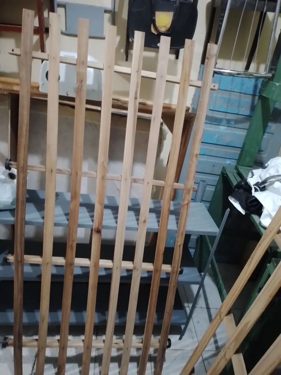 Lastro de madeira para cama de solteiro, em ótimo estado! - Foto 2