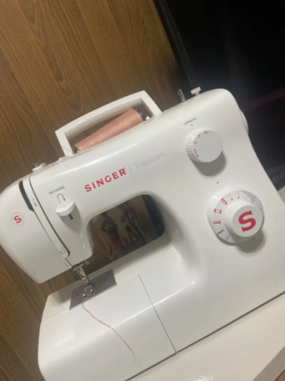 Máquina de Costura Singer