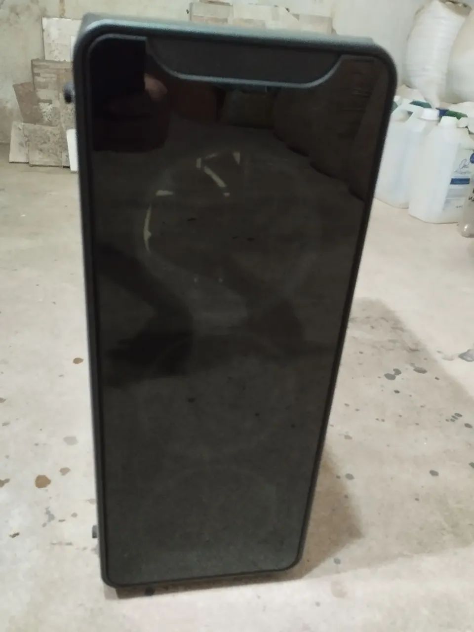 GABINETE GAMER (puro) - Lateral em acrílico. 