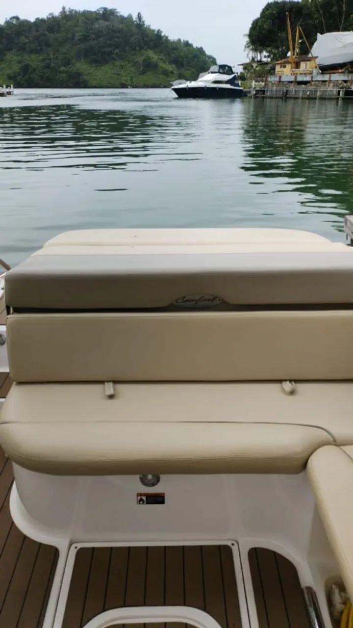 Ventura 265 cabinada 2018 motor volvo nova com 160 hs