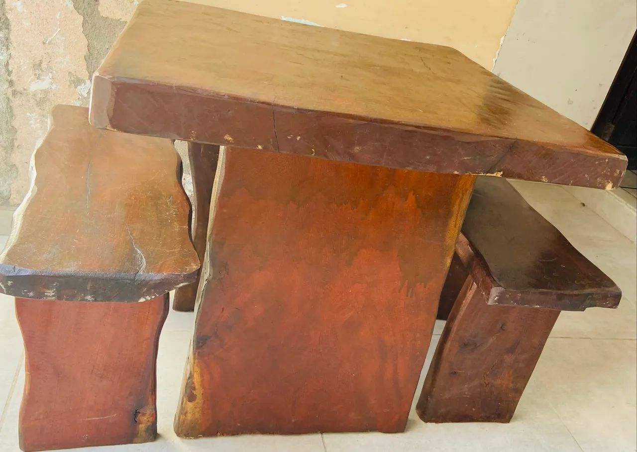 Rustic Table64962186105089121