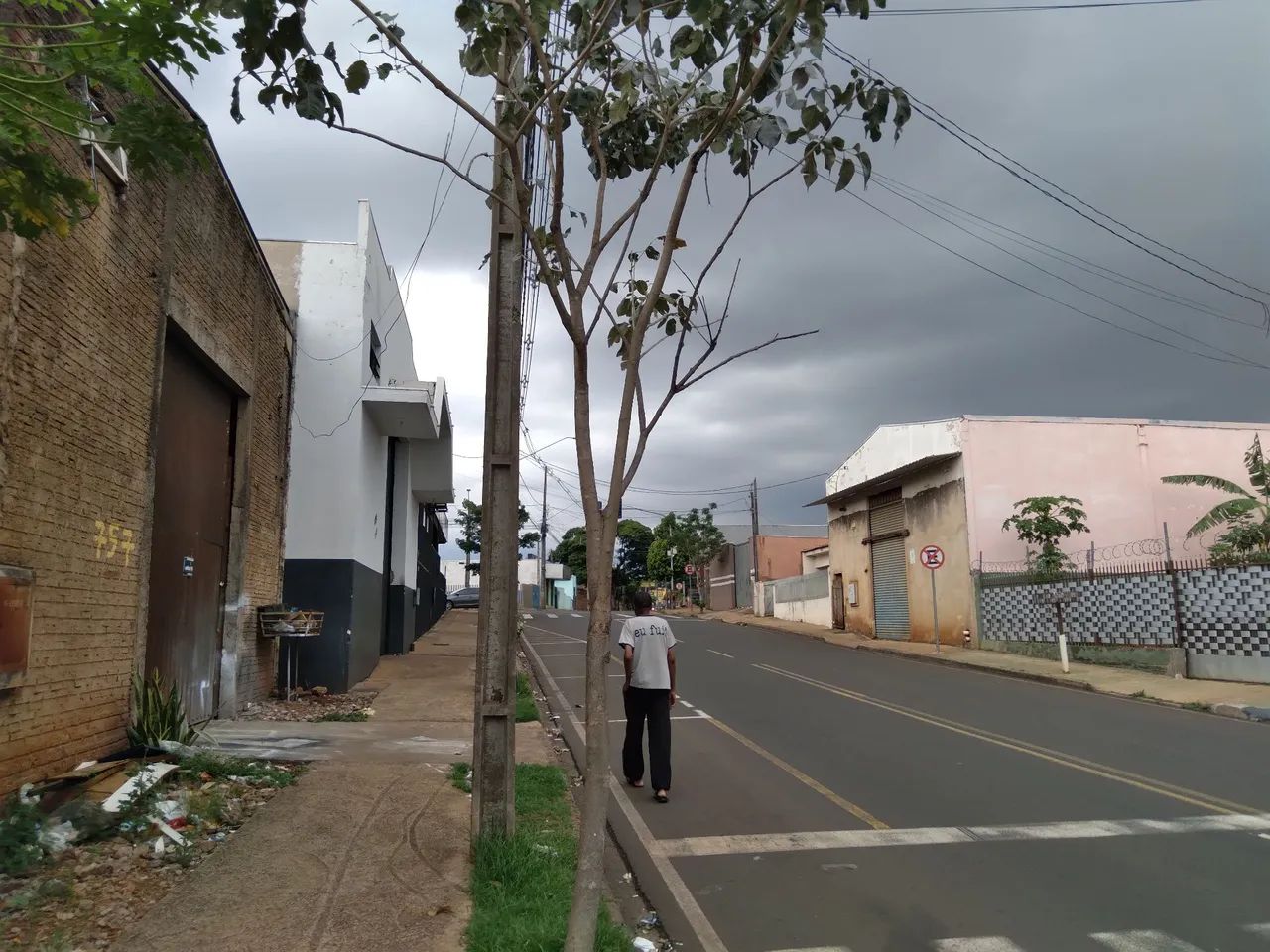 Barracão 175M na avenida Cuiabá- sarandi - Foto 3