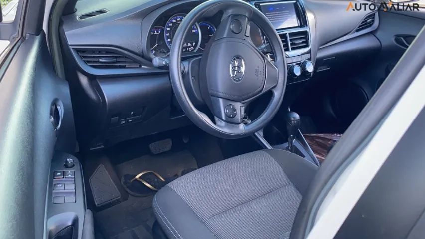 Yaris xl 1.5 automatico 22/23  Saga Buriti Vendedora Jaqueline - Foto 5