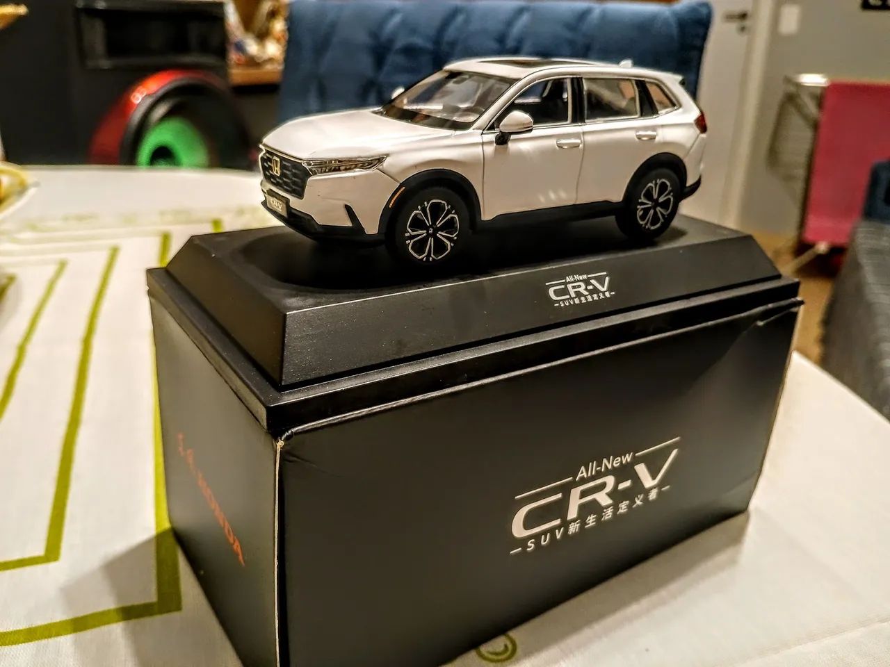 Miniatura Honda CR-V 2025 1/43