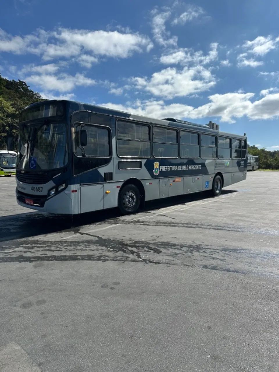 ONIBUS URBANO MERCEDES BENZ OF 1724 CARROCERIA CAIO 2017 COM AR 