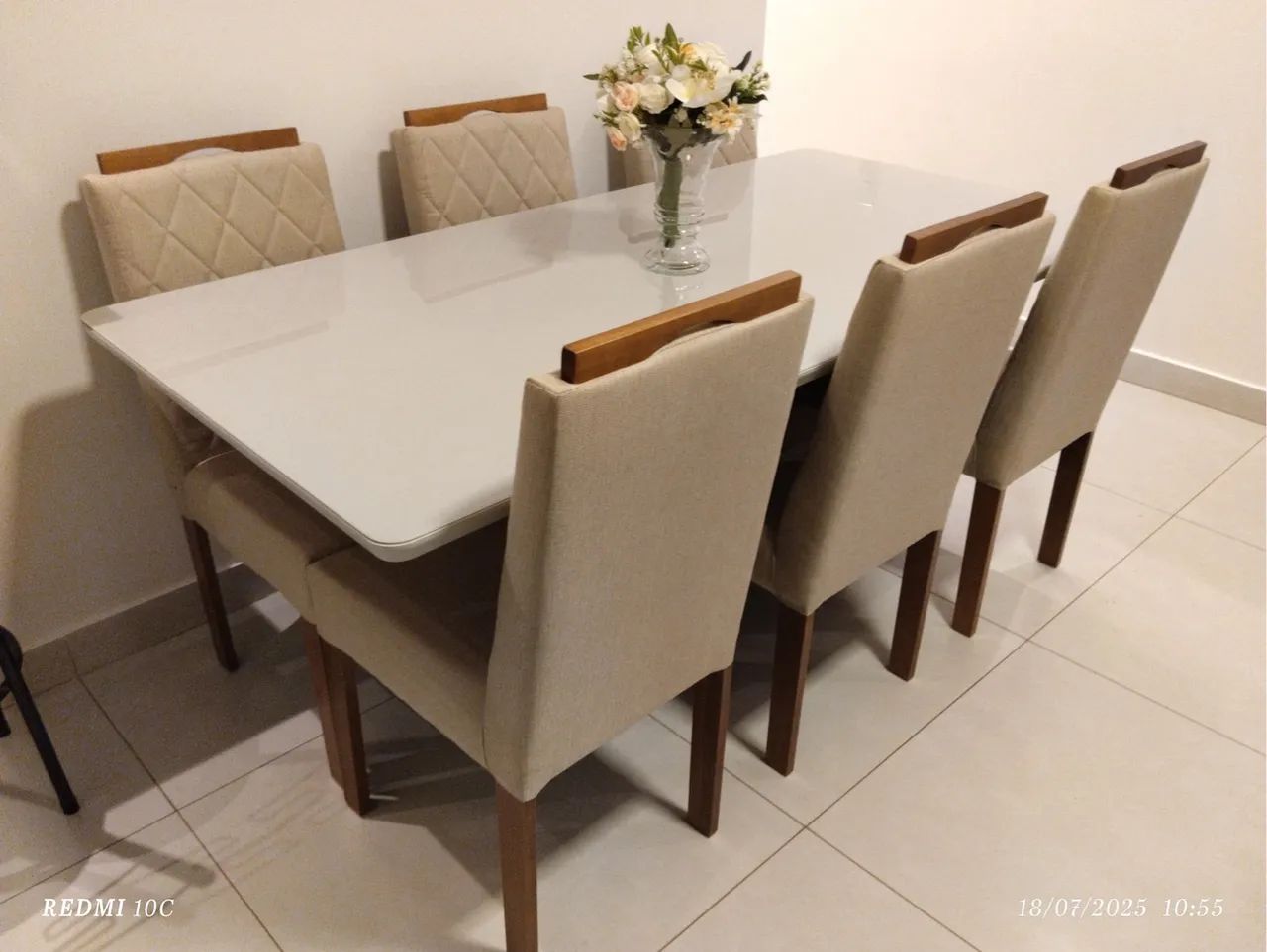 Mesa de Jantar Elegante com Cadeiras madeira  - Foto 2