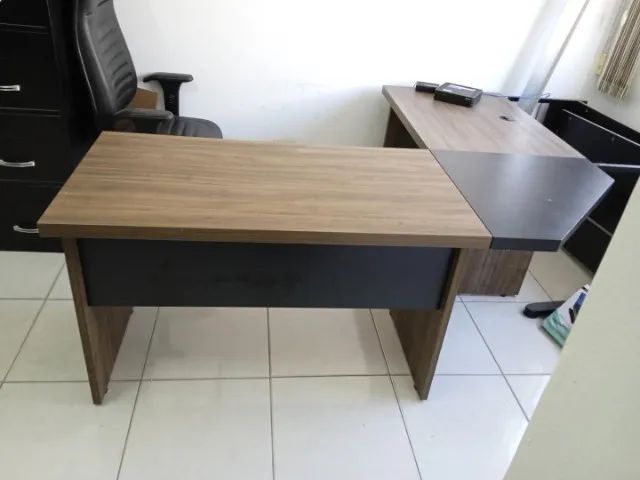 Mesa de Escritório em L Gebb Work em MDF Marrom 74 cm x 185 cm x 155 cm