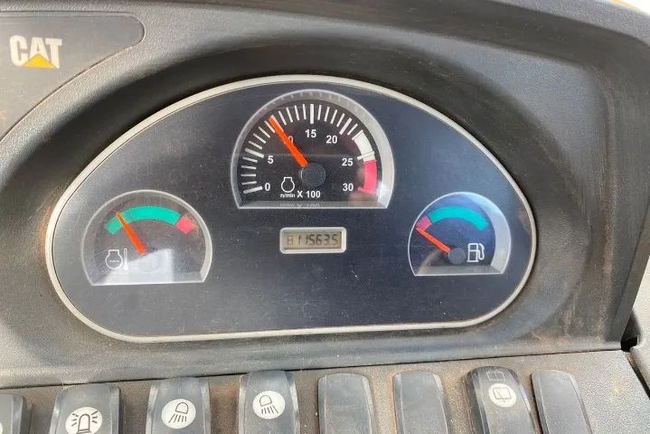 Retroescavadeira Caterpillar 416 2015 - Foto 5