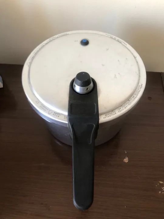 Panela de pressão 6 litros  - Foto 2