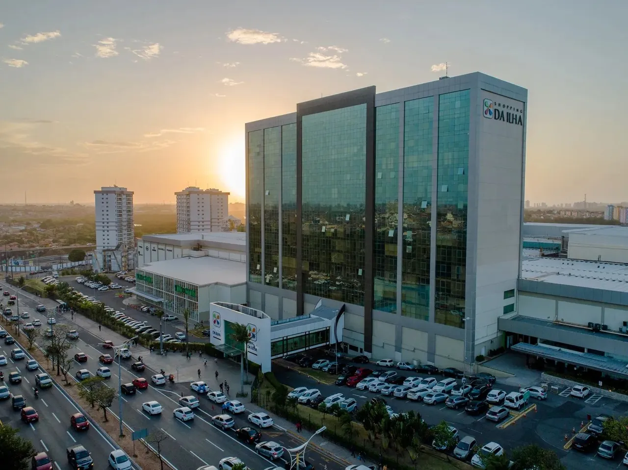 ALUGO - Sala no Centro Empresarial Shopping da Ilha Locação de Sala Comercial