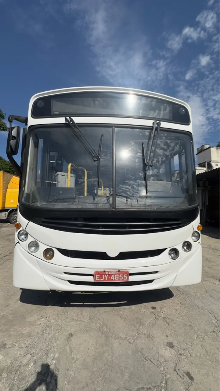 Vendo ônibus 14-18