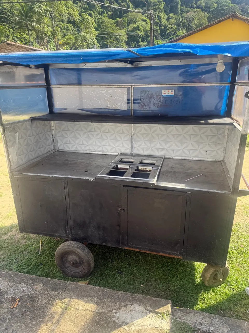 Carrinho de lanche completo e pronto para uso!