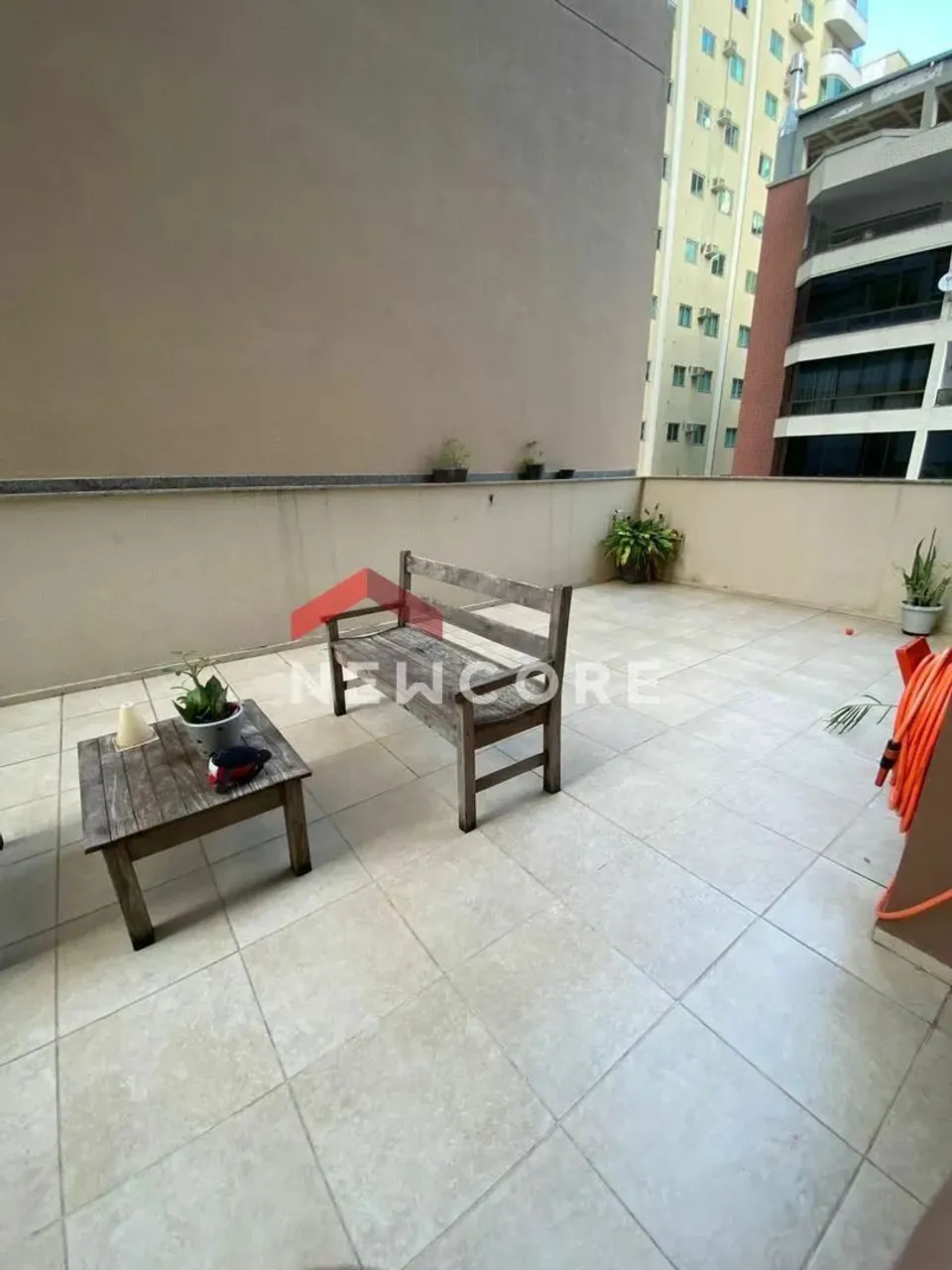 Apartamento em Rua 288 - Meia praia - Itapema/SC