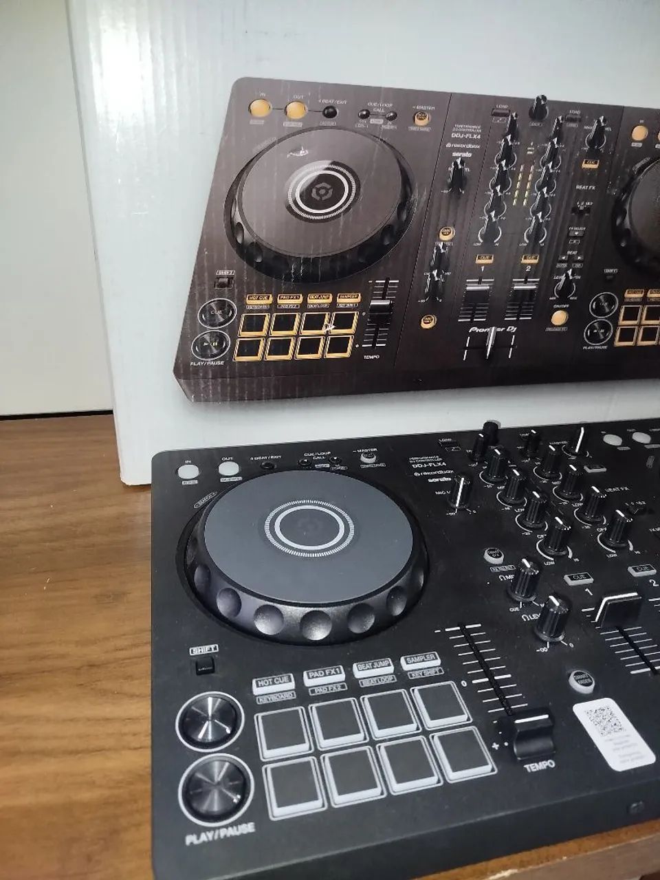 Controladora DDJ FLX4 - Foto 4