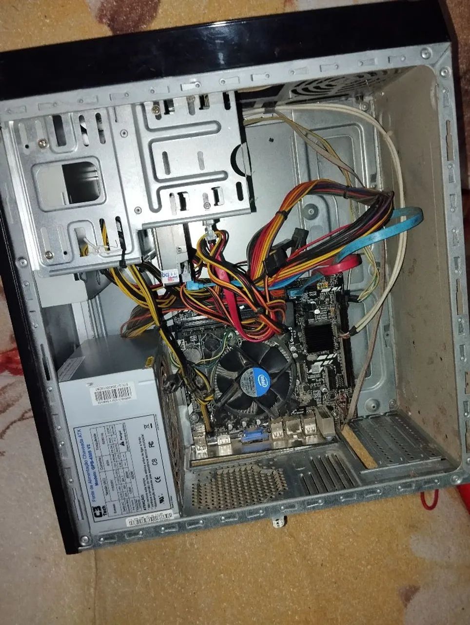 GABINETE COM PEÇAS PARA RETIRADA - Foto 2