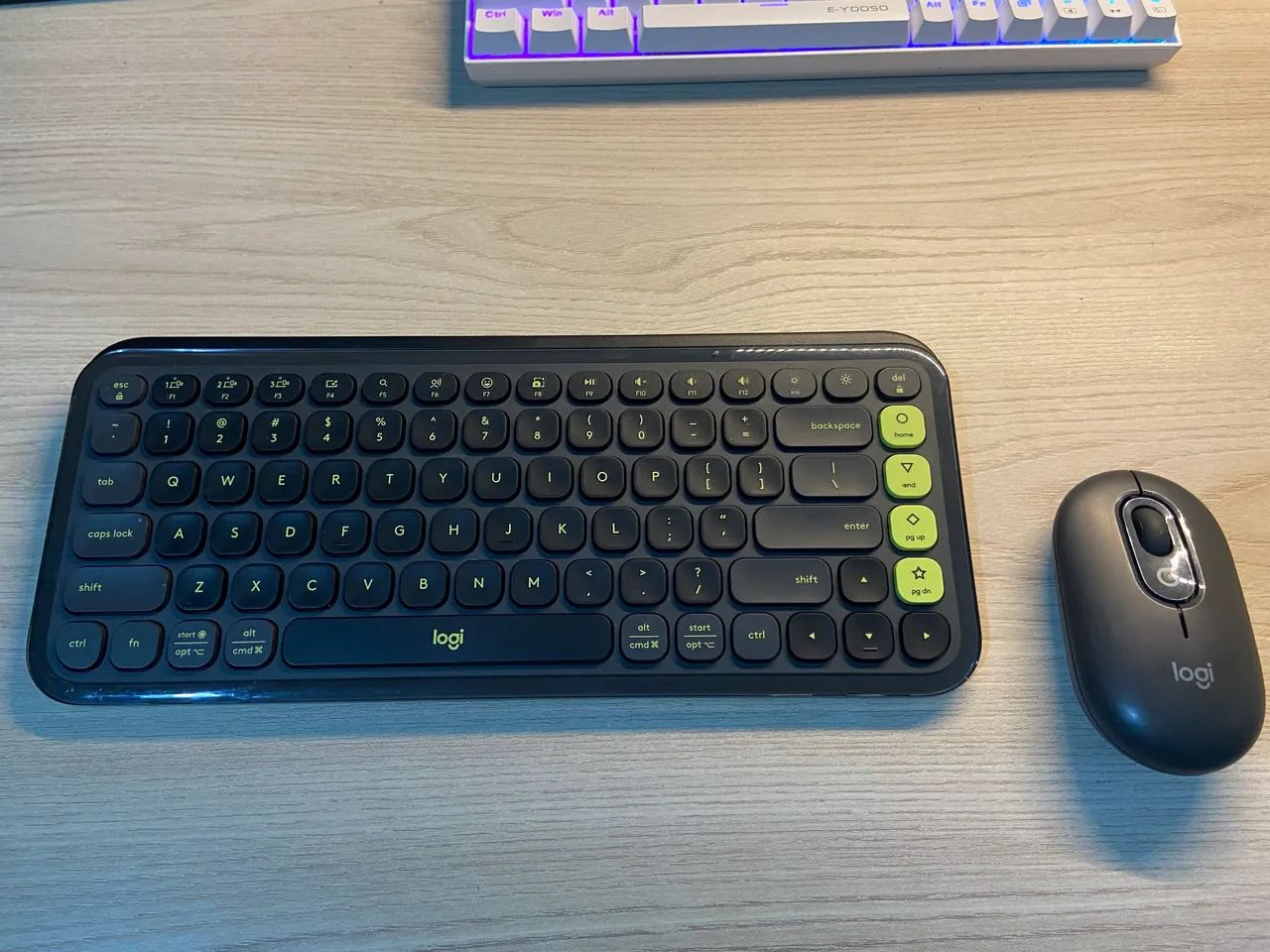 Teclado + Mouse Logitech64352263701377124