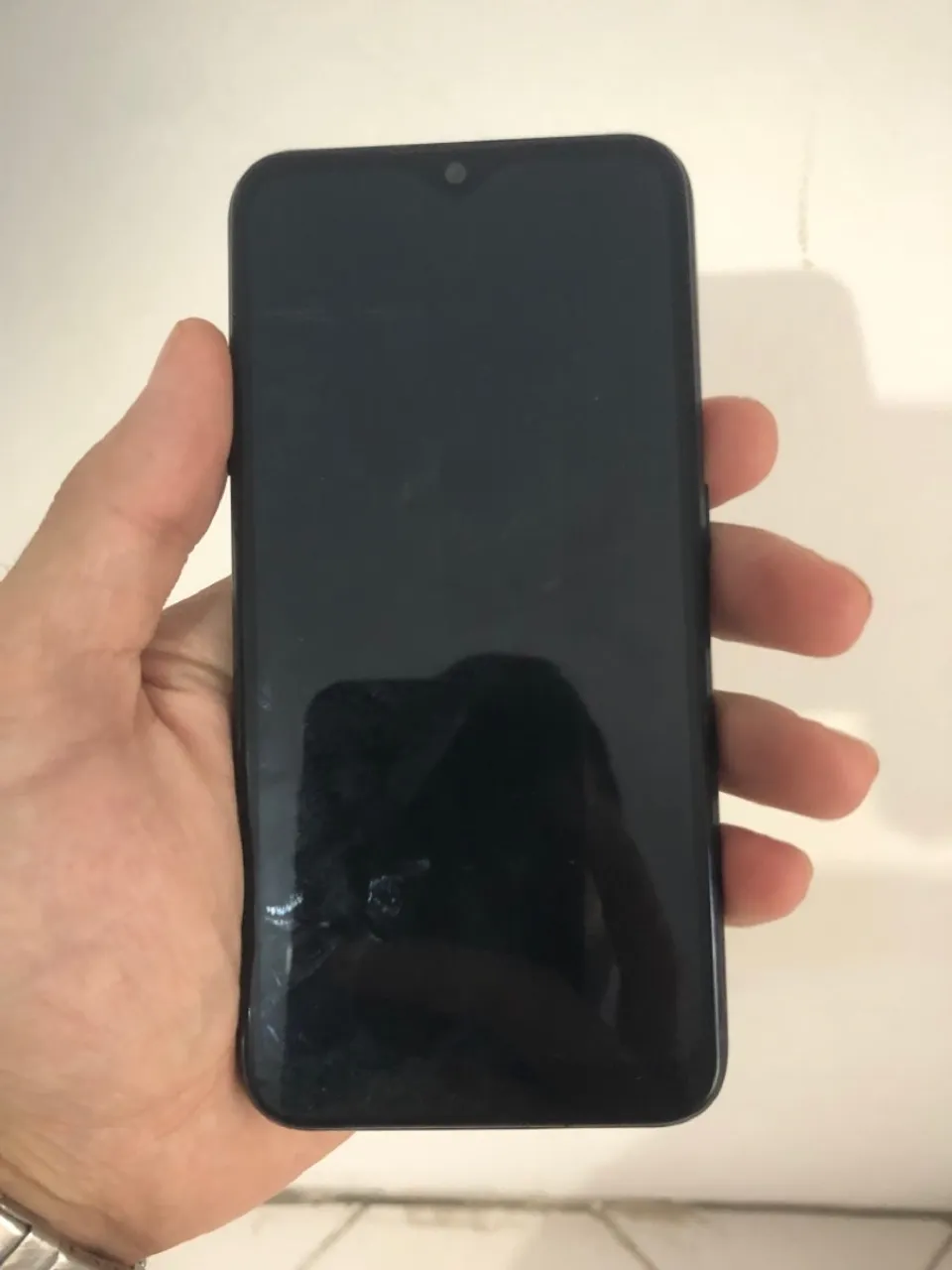 Celular barato em bom estado