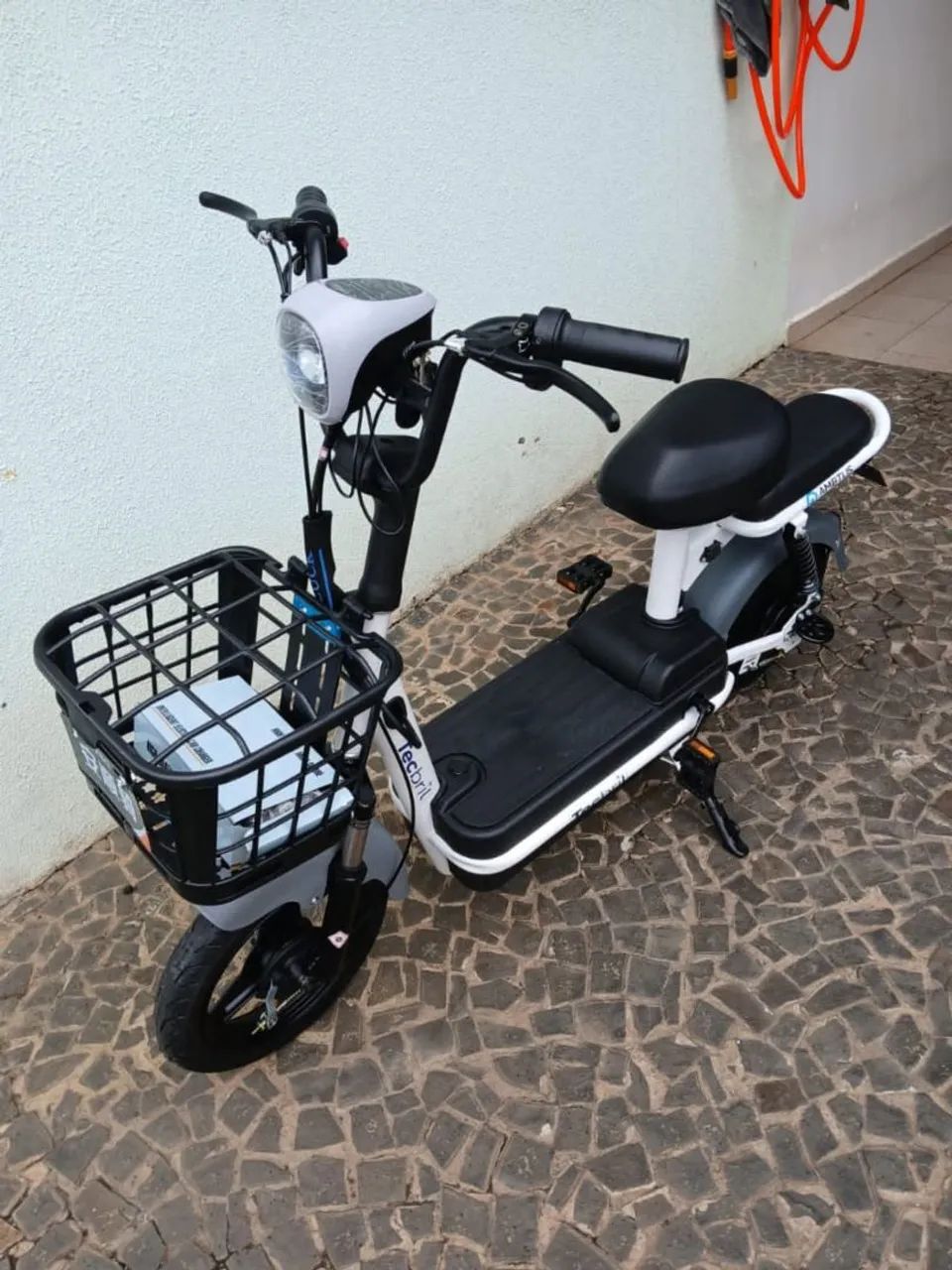 BICICLETA ELÉTRICA MODELO SCOOTER