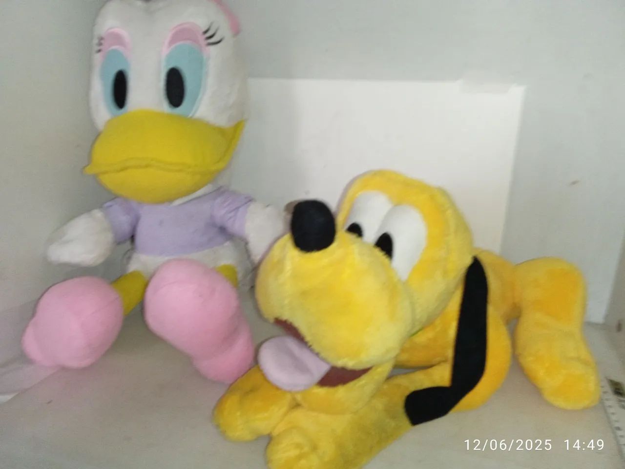 Pelúcias Daisy e Pluto - Disney - Foto 4