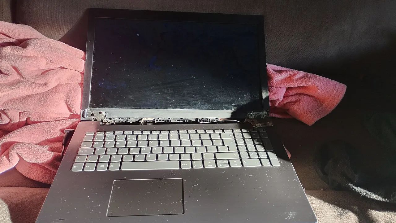 Notebook Lenovo ideaipad 320  - Foto 2