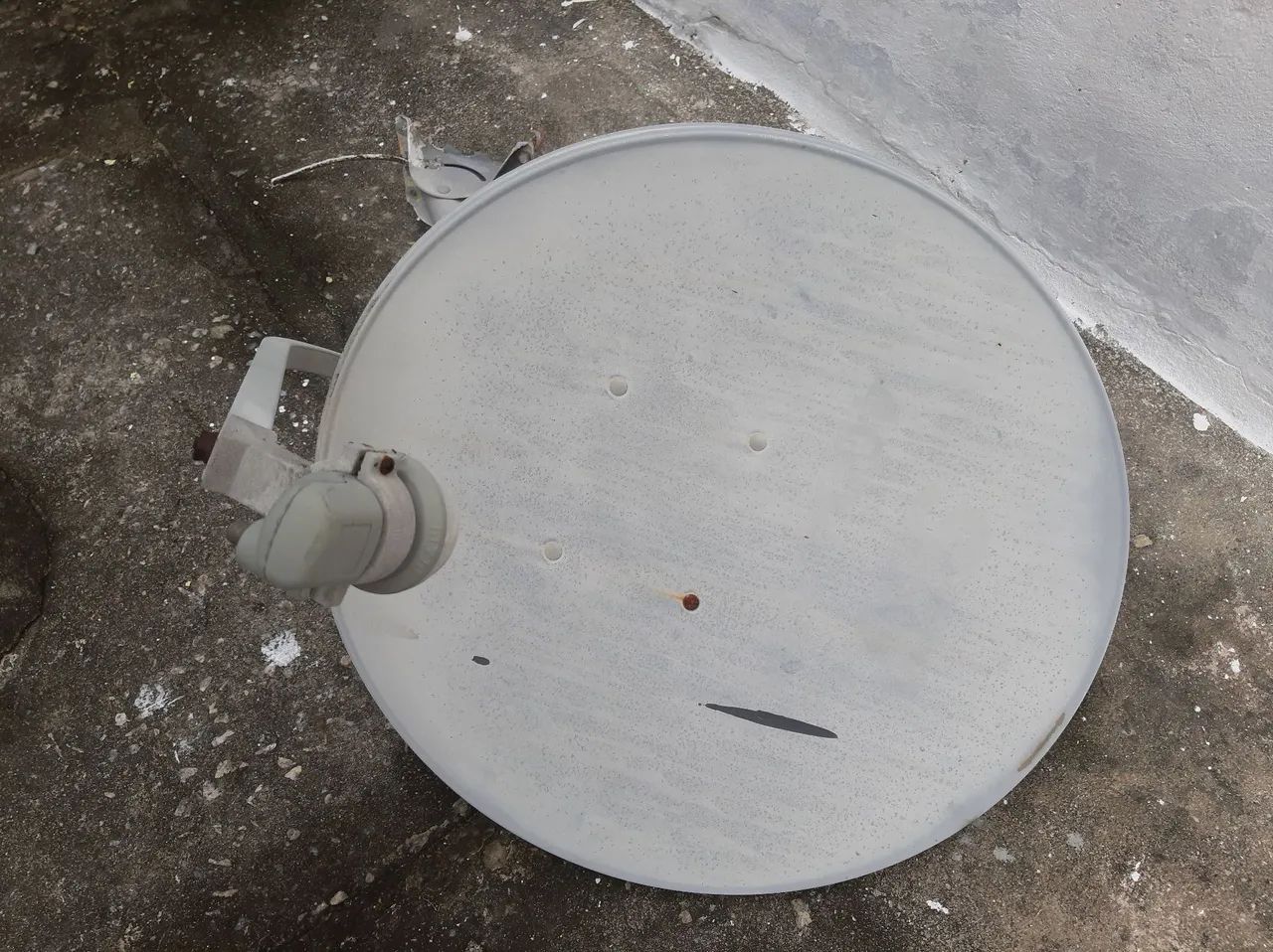 Antena parabólica.