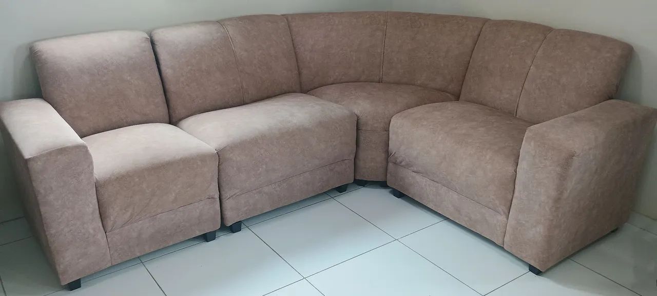 Sofá de canto modulado, 5 lugares em estado de novo 
