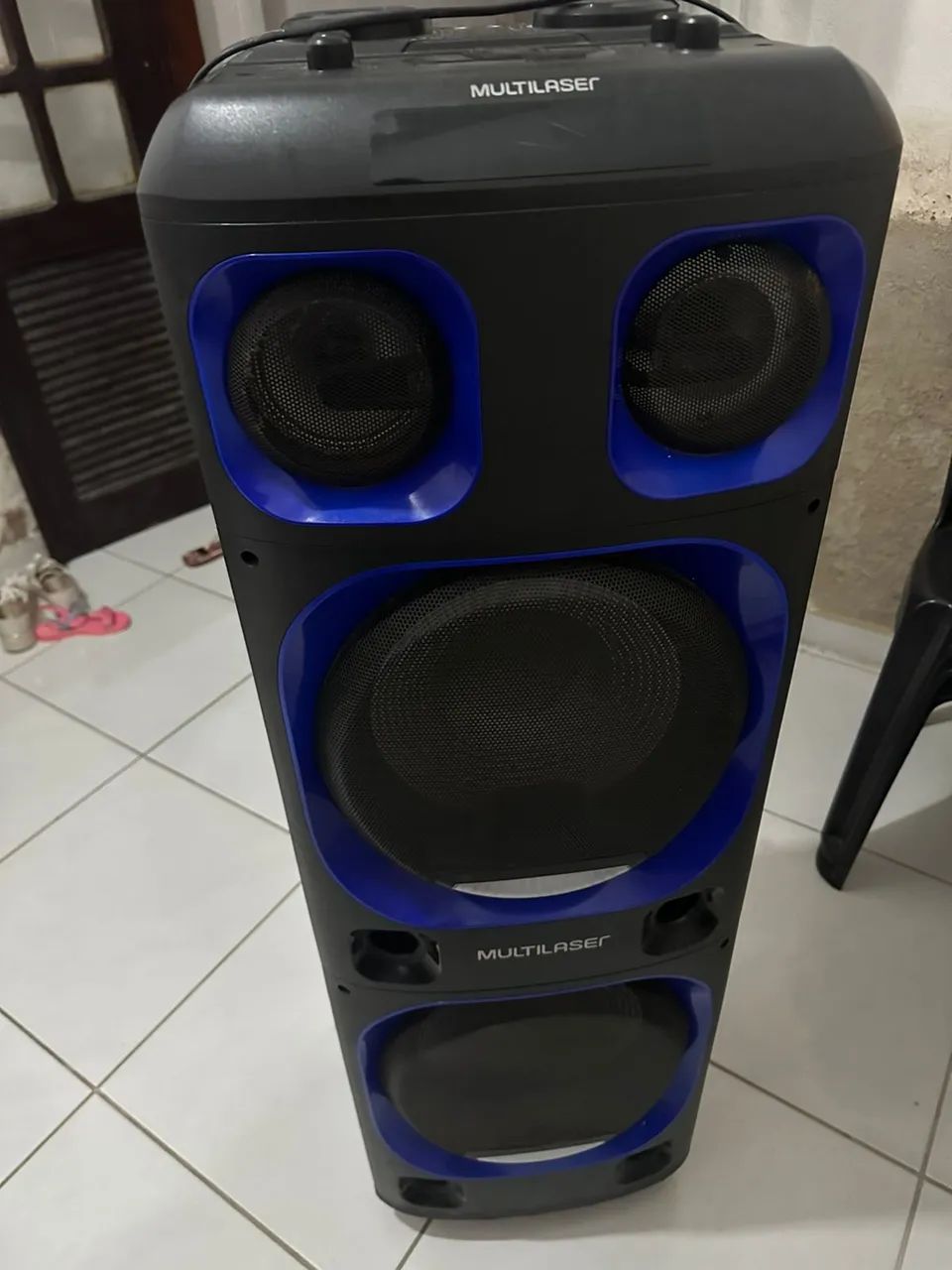 Vendo caixa de som torre Multilaser 