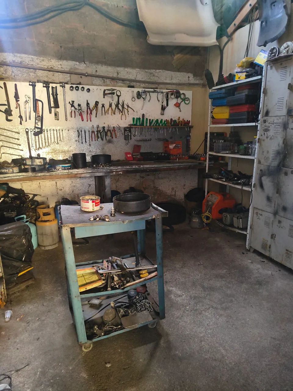Passo ótimo ponto oficina mecânica completo.