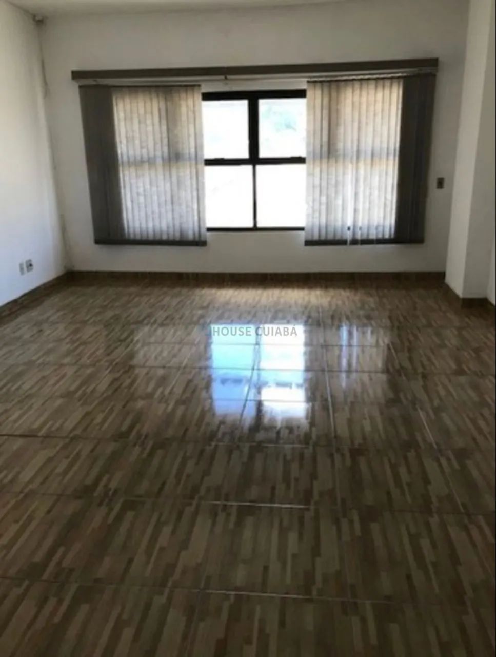 Sala comercial Empire Center