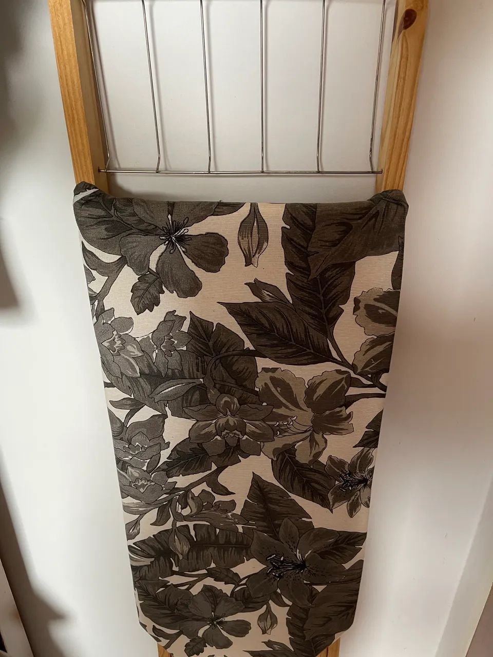 Tábua de Passar Roupa Dobrável / Compacta  - Foto 3