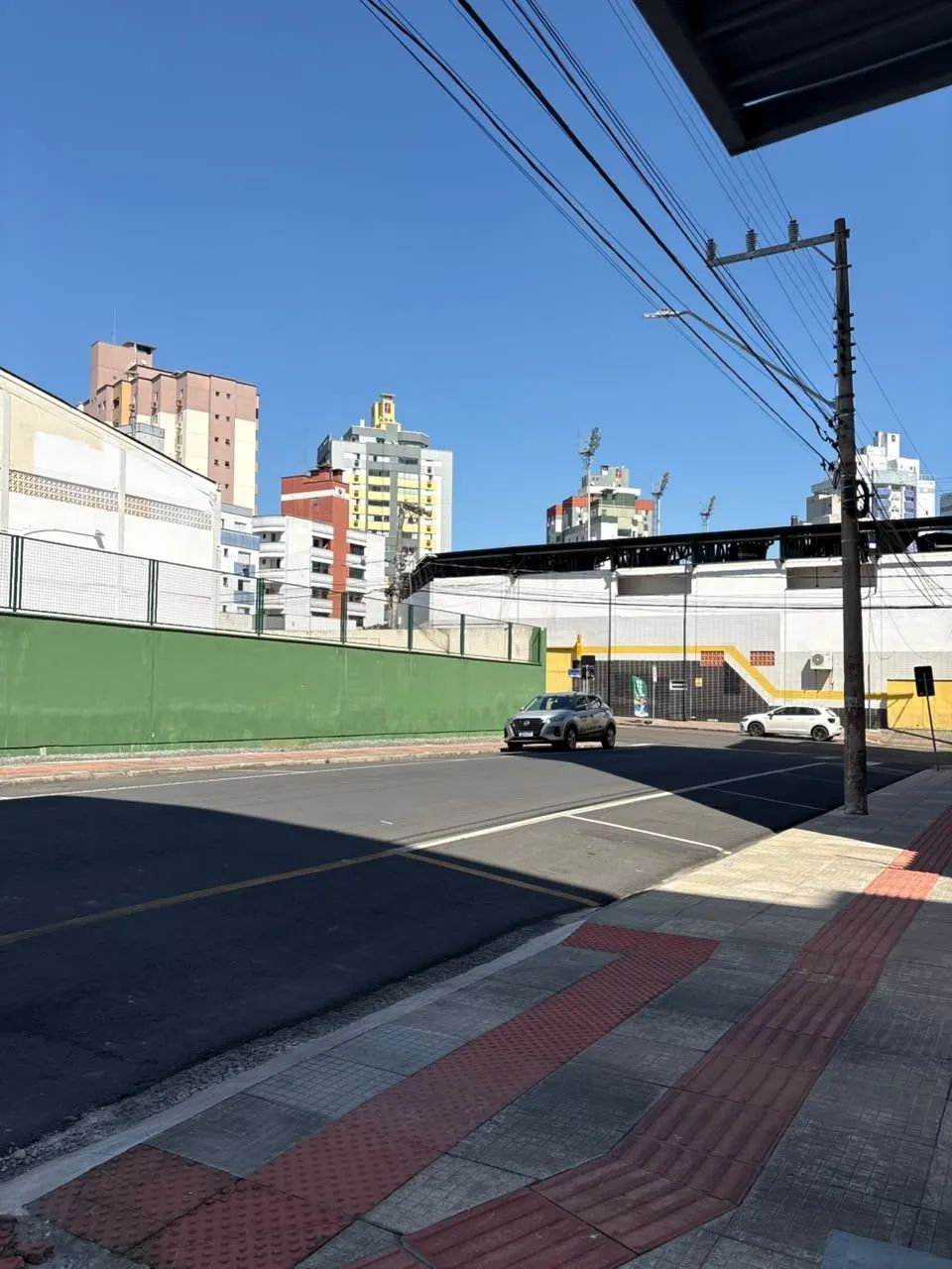 Apartamento à venda no Comerciário, Criciúma - Foto 2