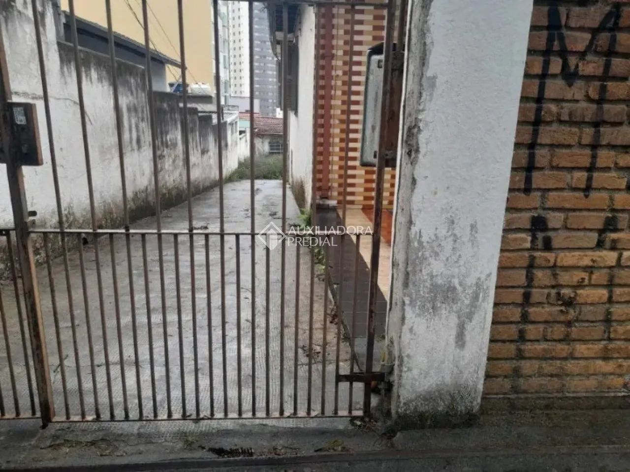 Terreno à venda no Centro, com 274 m², sem dormitórios disponíveis. - Foto 3