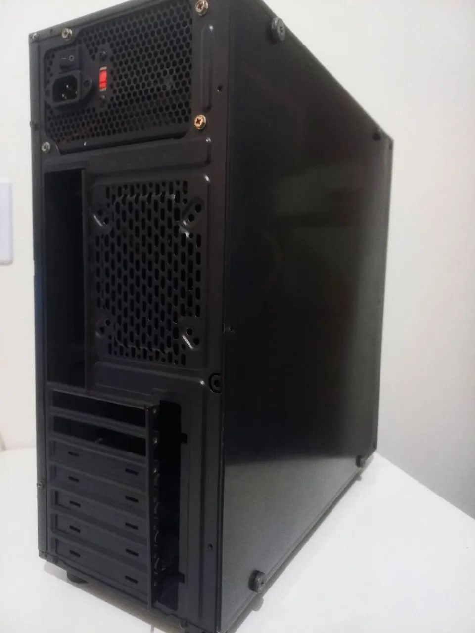 Gabinete + fonte ATX