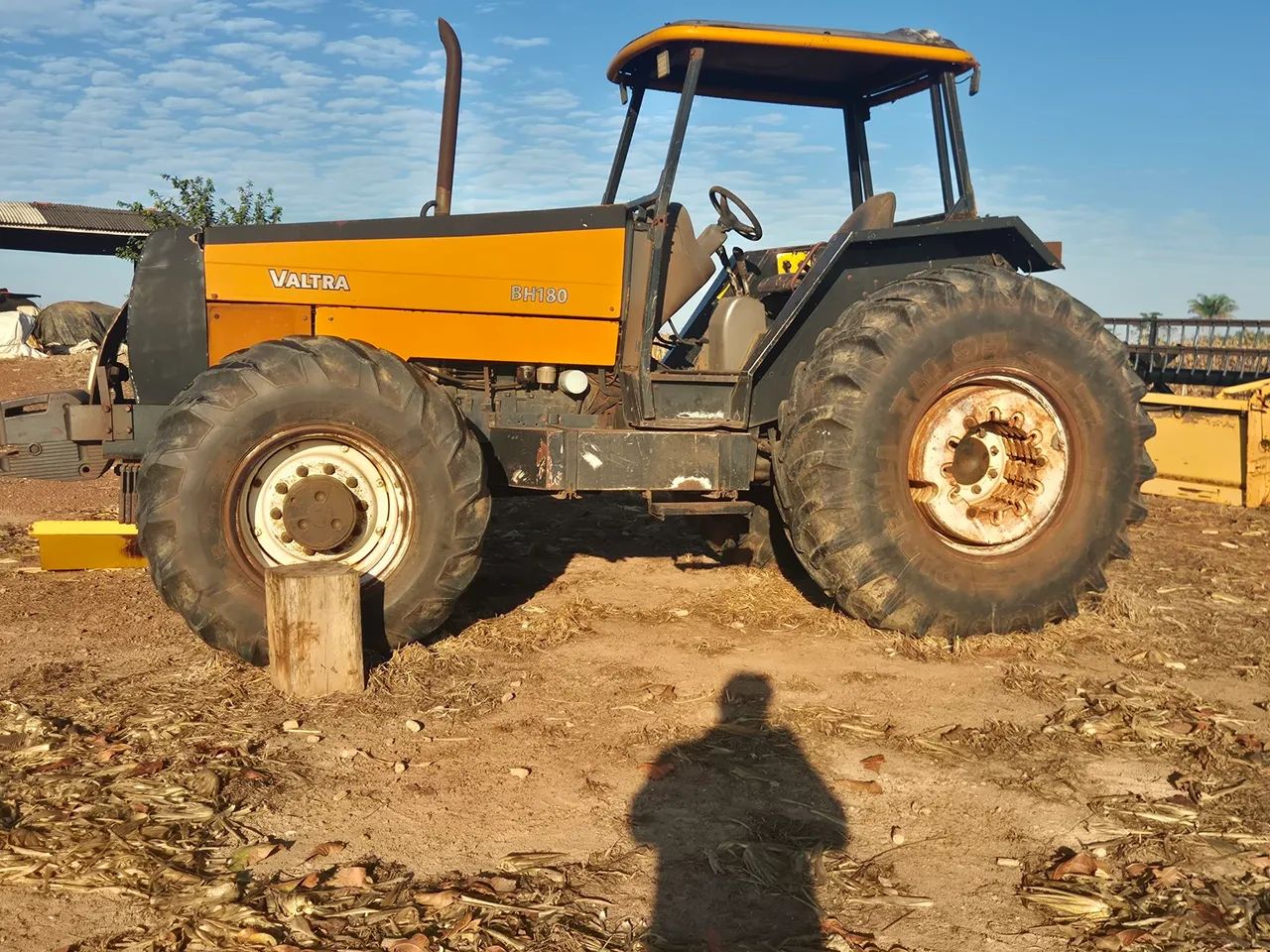 Trator Valtra BH180 - Foto 5