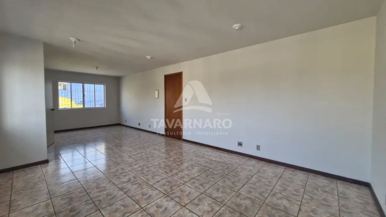Sala Comercial no Centro com Excelente Espaço! - Foto 4