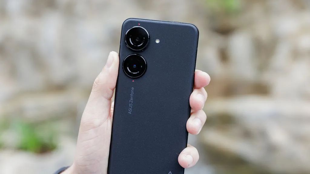 Asus ZenFone 10