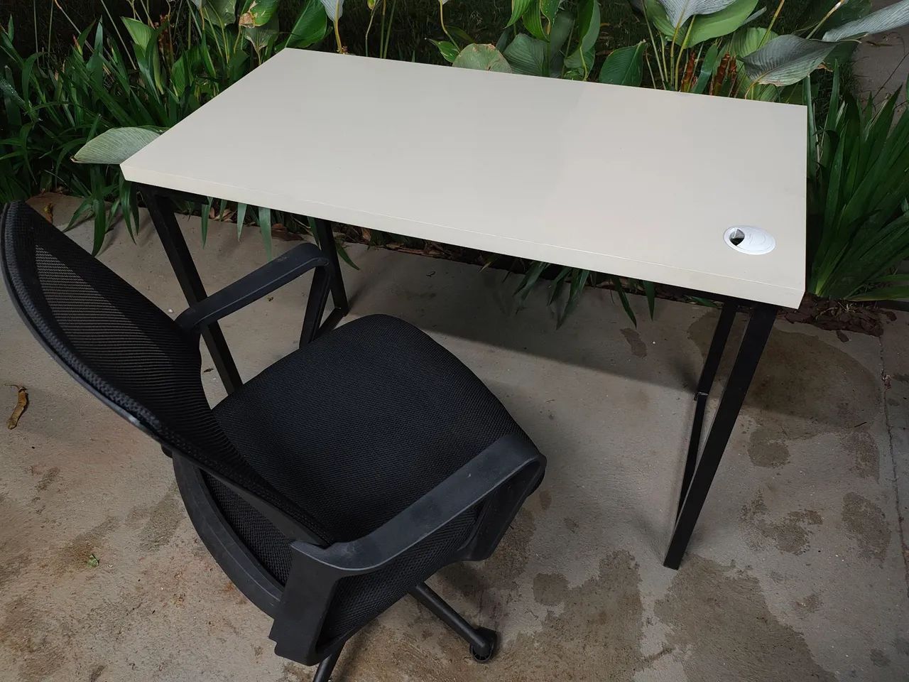 VENDO MESA + CADEIRA ESCRITÓRIO  - Foto 2