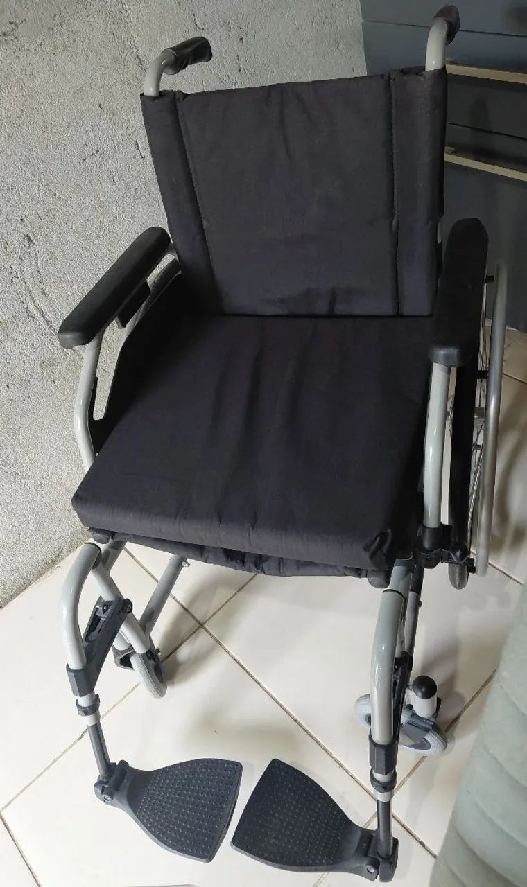 Cadeira de rodas - Foto 2