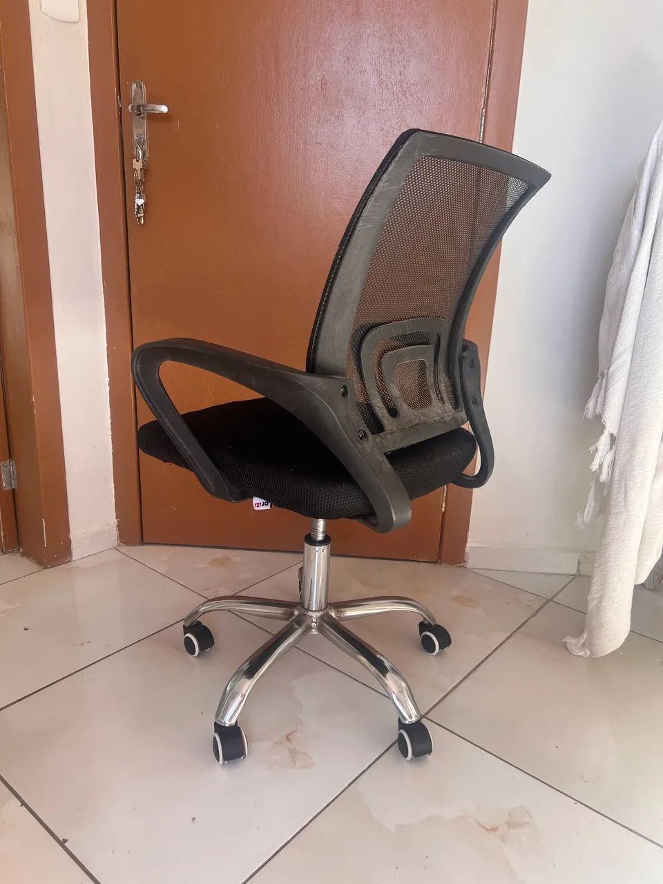 Cadeira rotatória - Foto 2