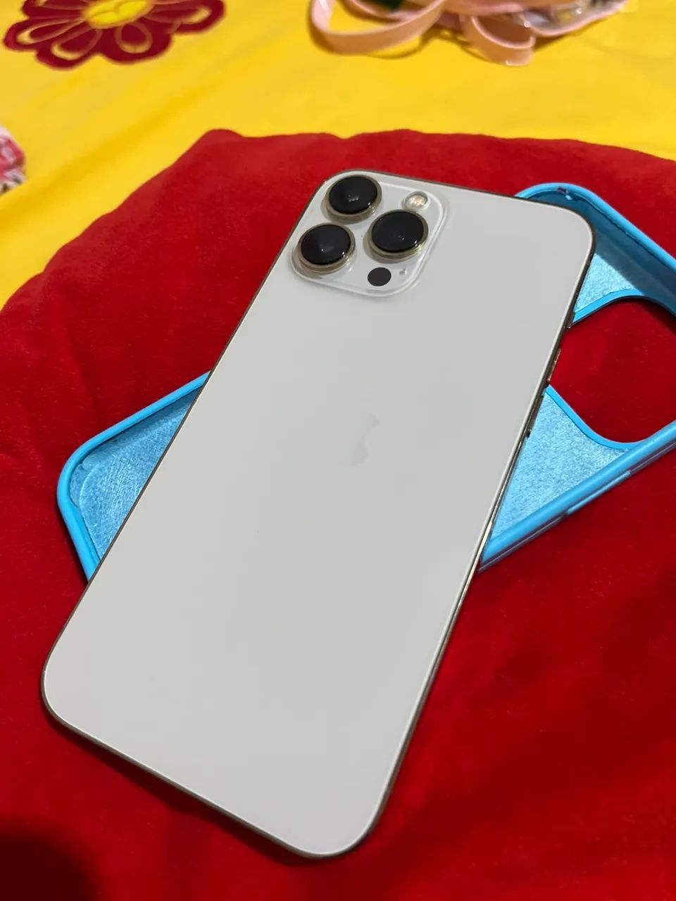 iPhone 13 Pro Max Dourado 