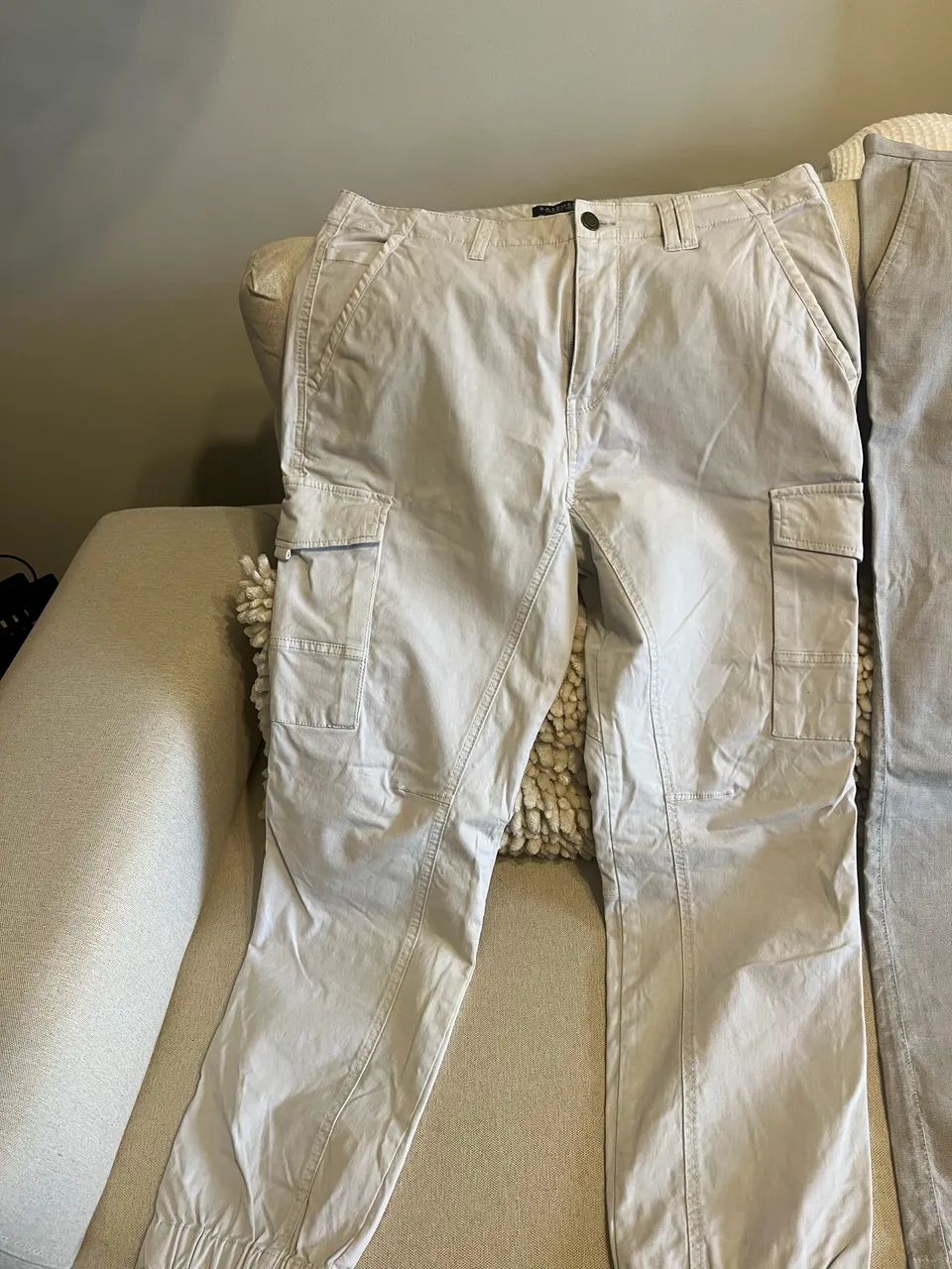 Excelente calça cargo.
