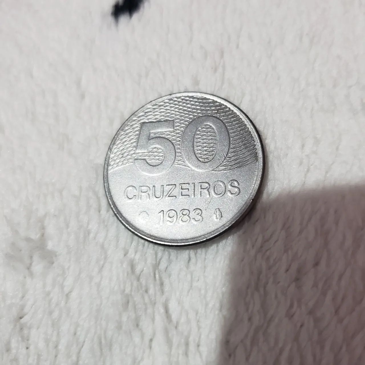 Moeda 50 Cruzeiros 1983 antiga