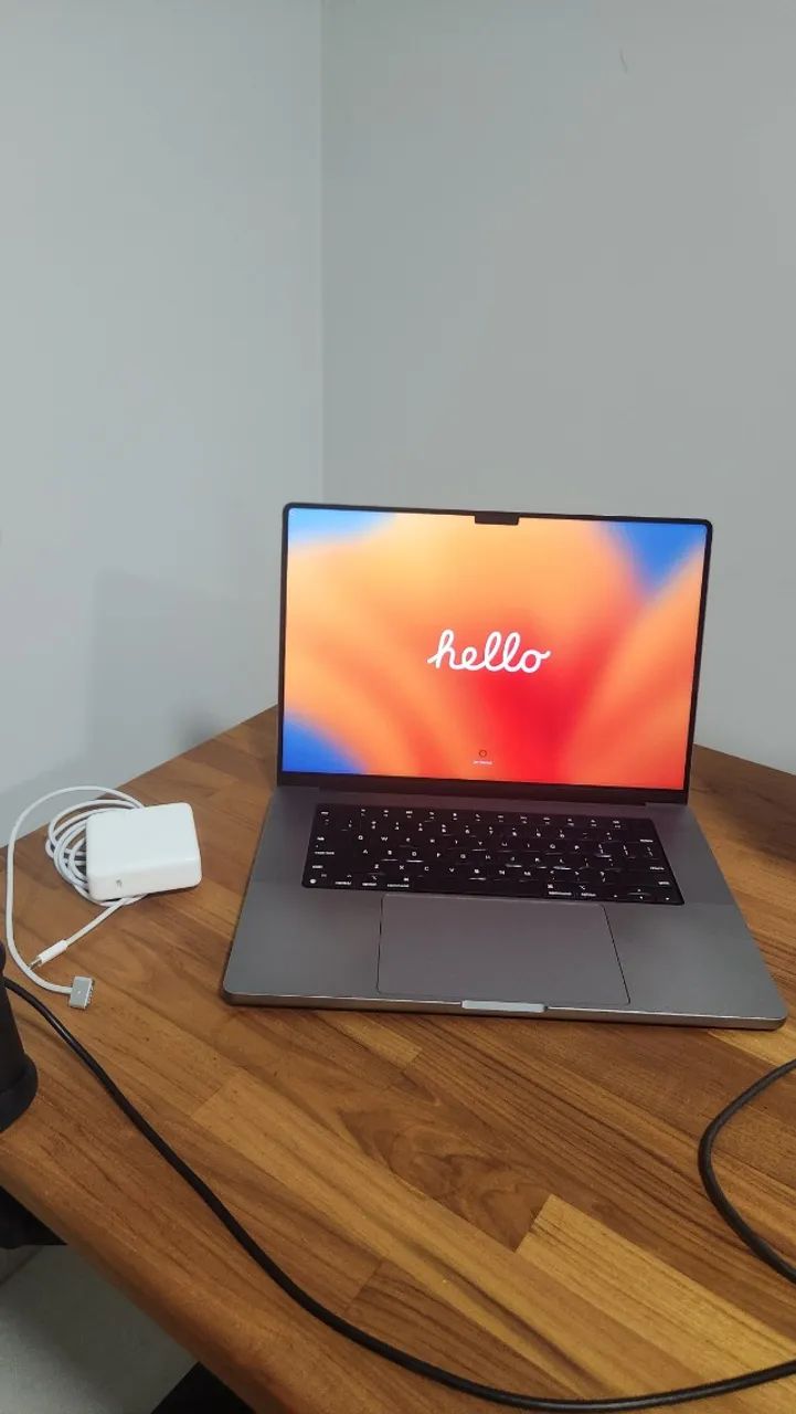 Apple MacBook Pro 16.2" M2 Pro 16GB RAM 512GB SSD - Com Bolsa