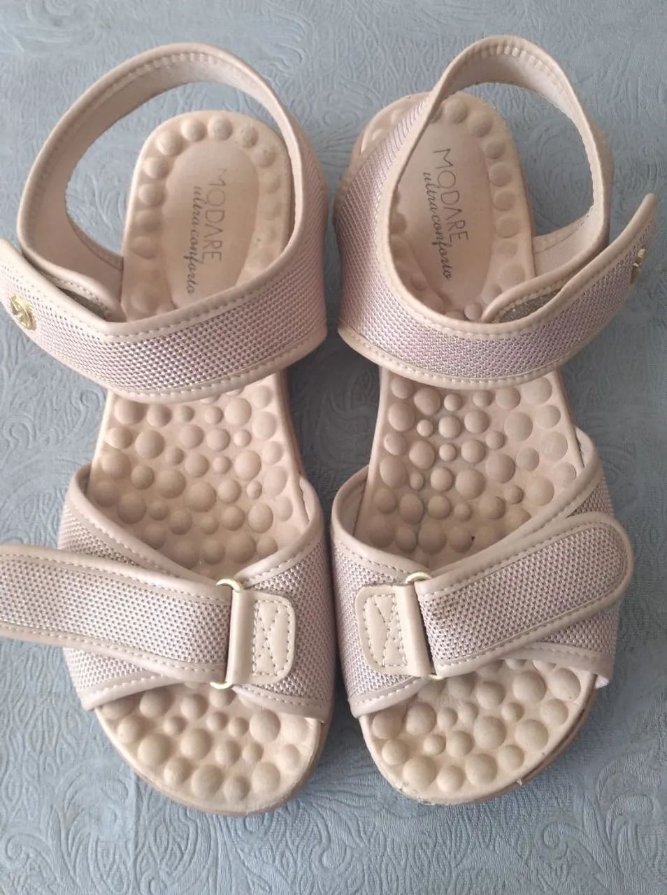 Sapato feminino. 
