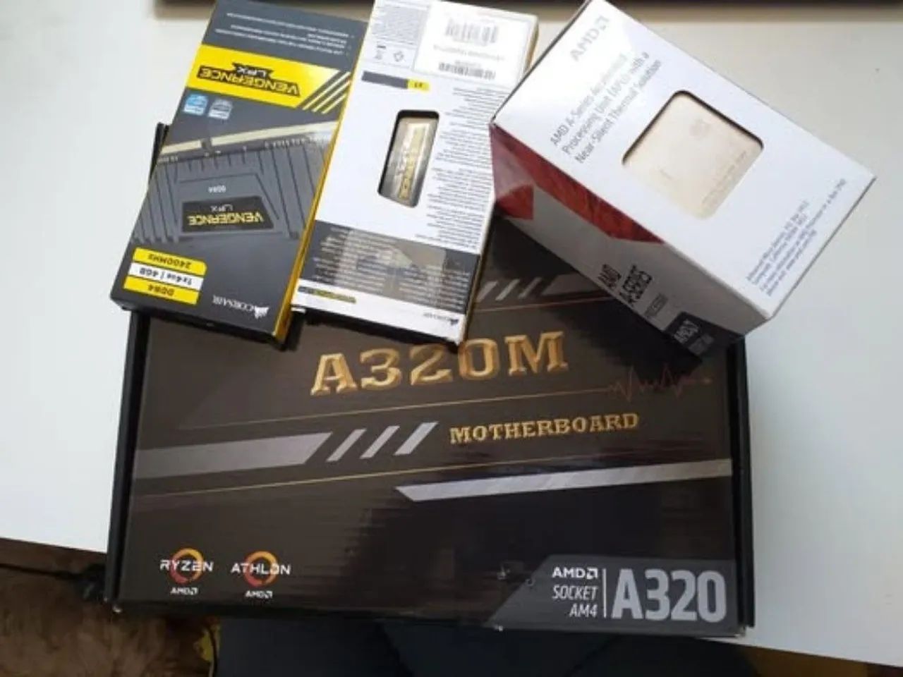 Kit processador+ Placa mãe + 2 memórias RAM Corsair - Foto 2
