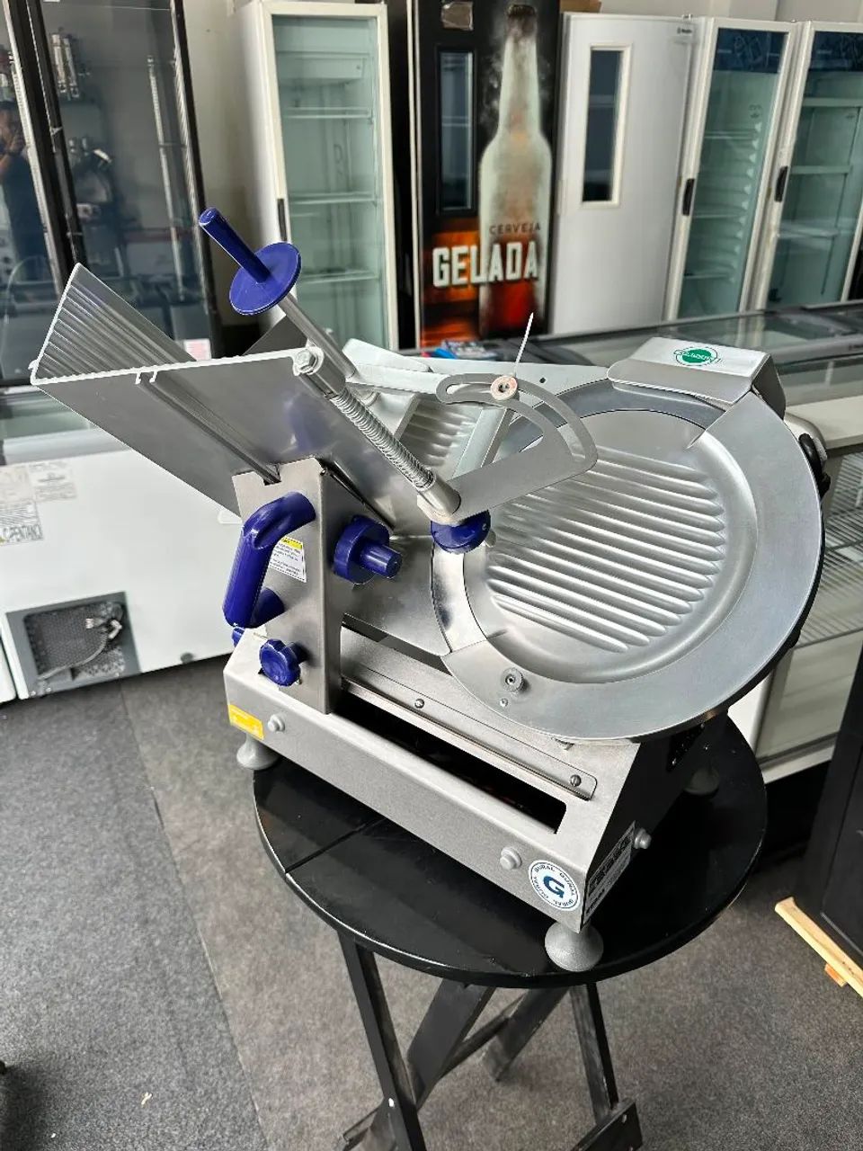 Cortador frios GURAL SEMIAUTOMATICO.