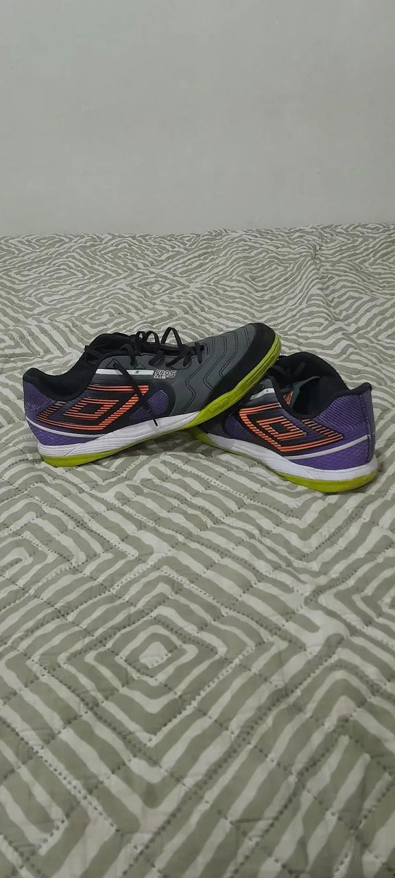 Chuteira Umbro pro 5 club futsal 