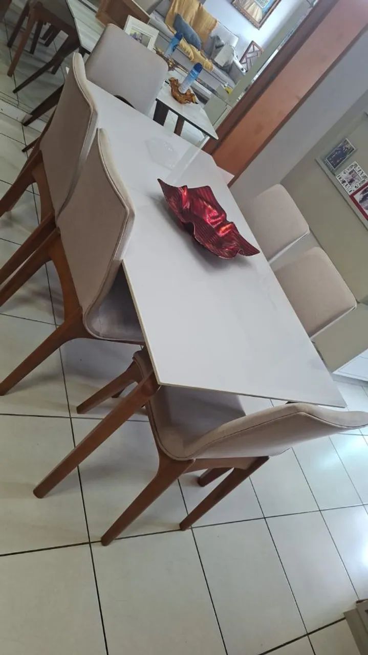 Conjunto de Sala de Jantar Mesa e 6 Cadeiras - Foto 2